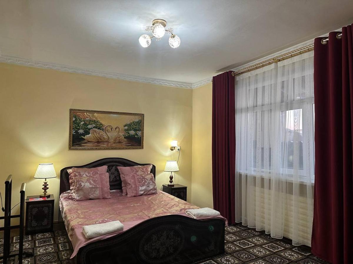 Guest House "Nika", Нукус Екстериор снимка