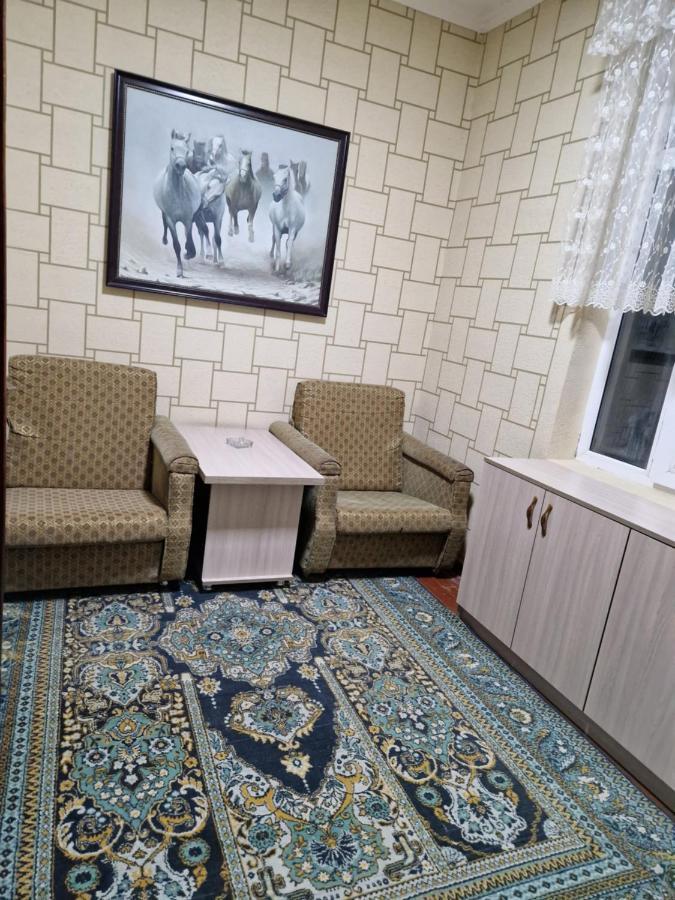 Guest House "Nika", Нукус Екстериор снимка