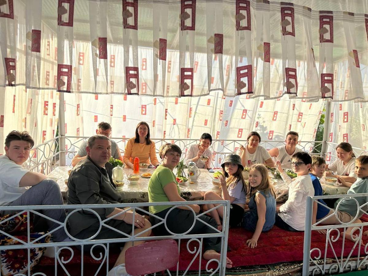 Guest House "Nika", Нукус Екстериор снимка