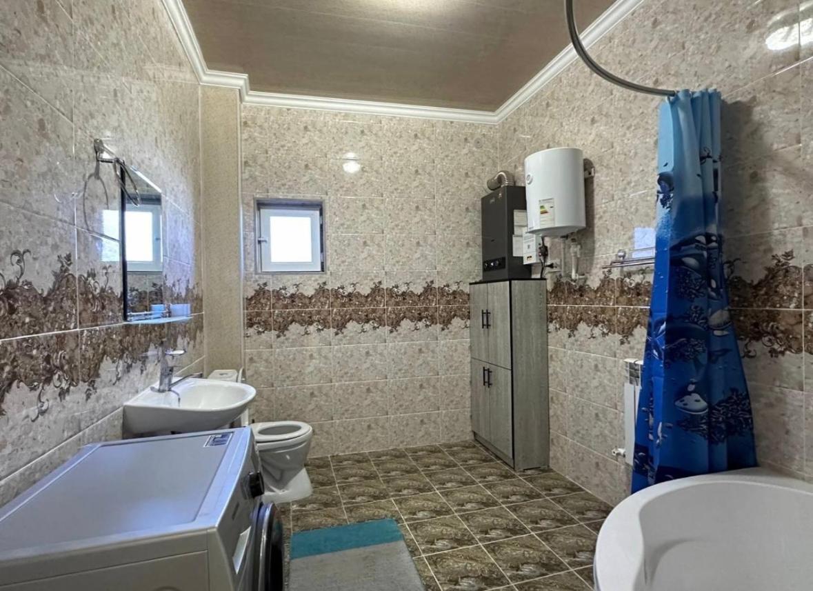 Guest House "Nika", Нукус Екстериор снимка
