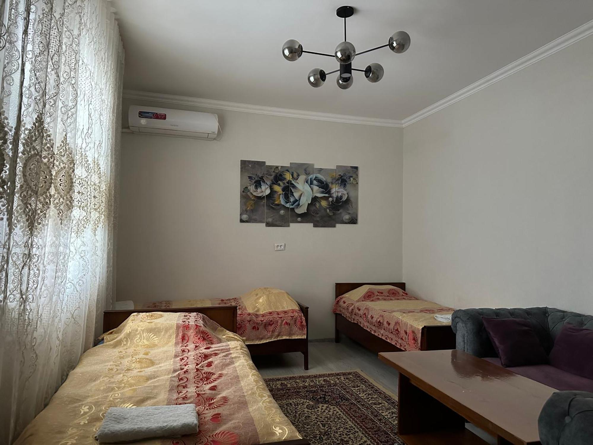 Guest House "Nika", Нукус Екстериор снимка