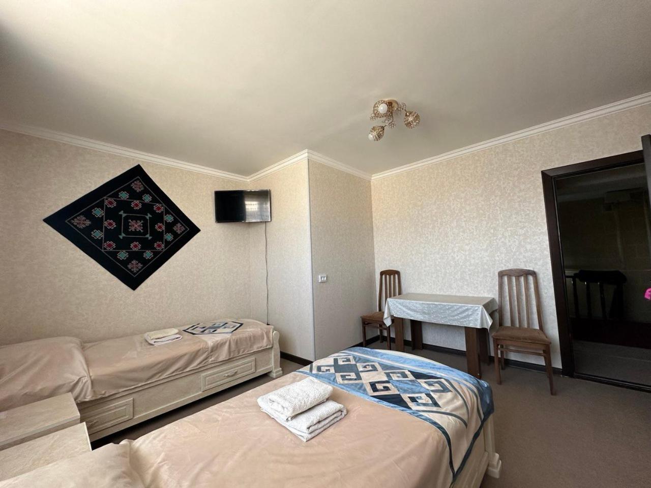 Guest House "Nika", Нукус Екстериор снимка